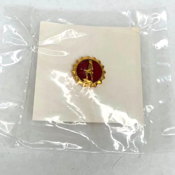 US Army Minute Man Lapel Button Vintage Pin Red Goldtone New - Picture 5 of 12